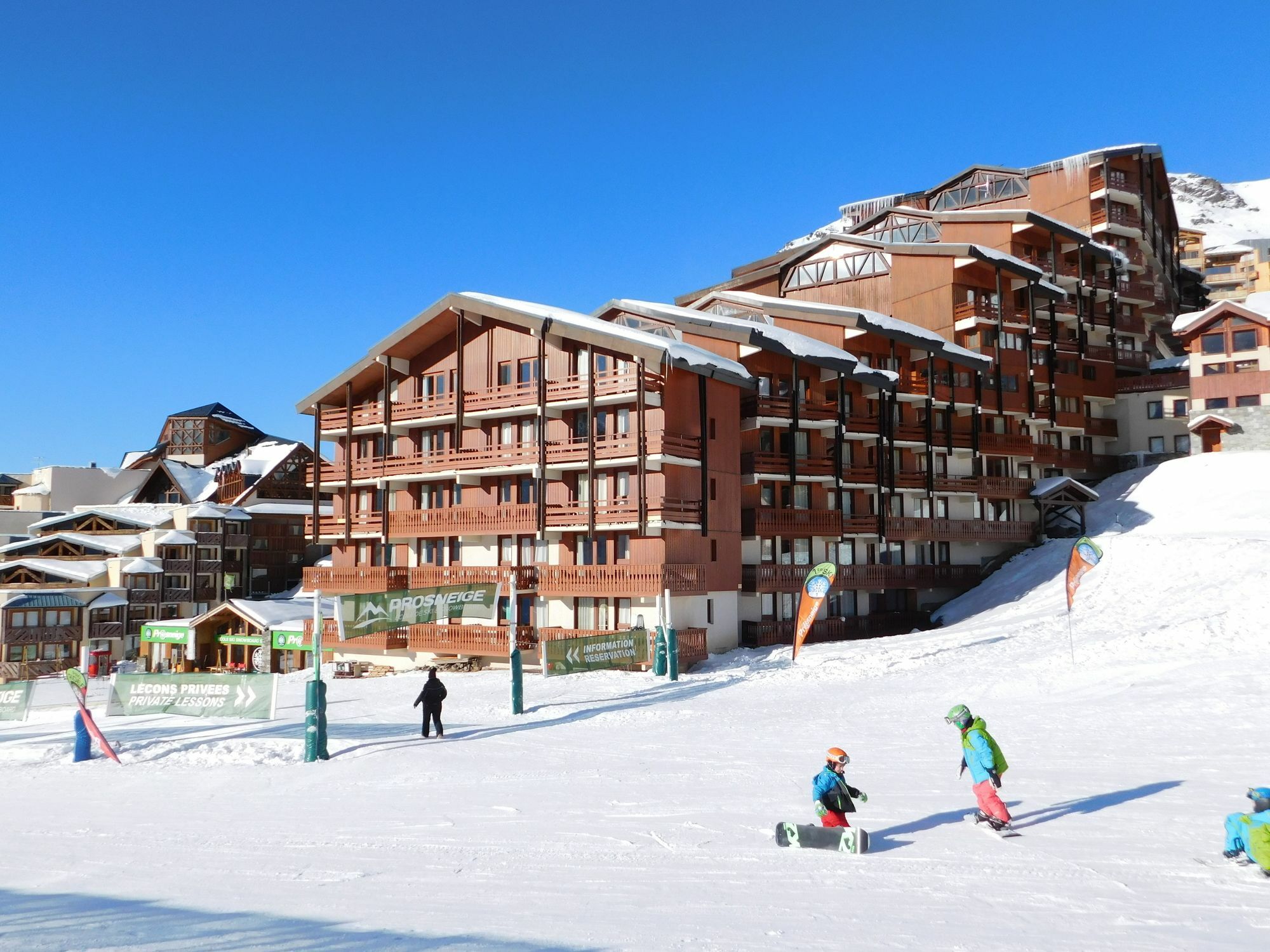 Le Cheval Blanc - Village Montana Val Thorens Esterno foto