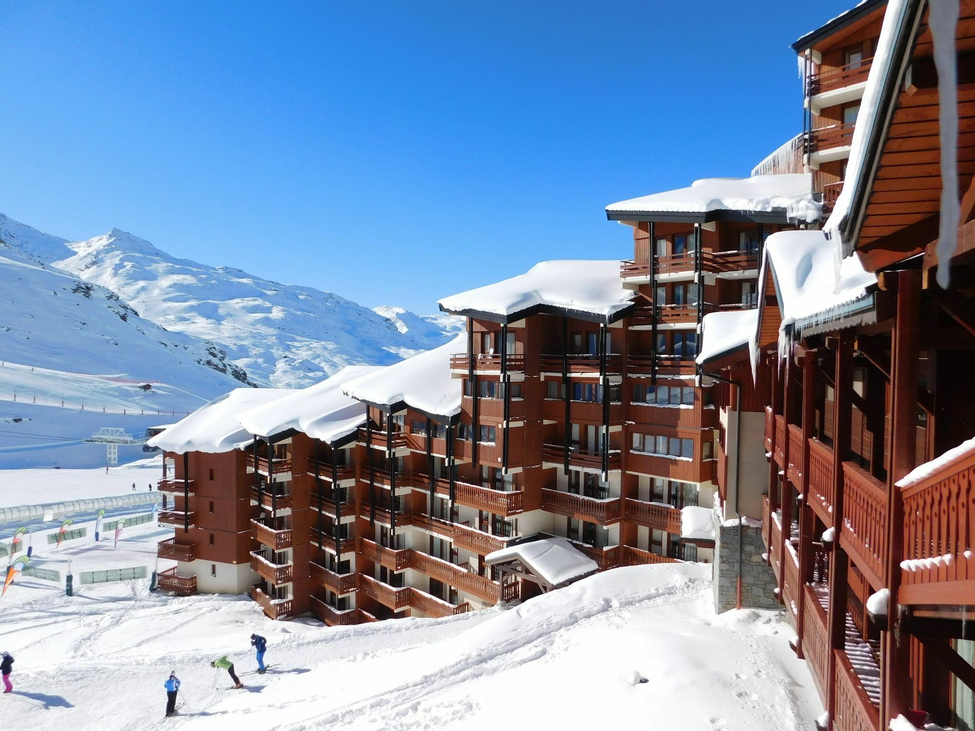 Le Cheval Blanc - Village Montana Val Thorens Esterno foto